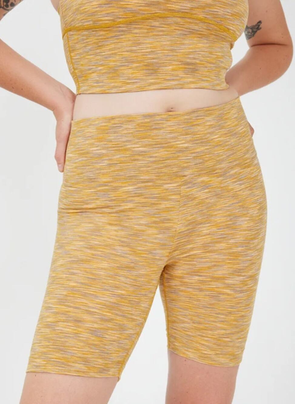 OUTDOOR VOICES Women's Flow 7" Bike Shorts XS Yellow Sunset Gold Freeform NWT